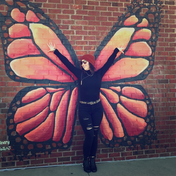 Meet your Posher, Katie - Picture 1 of 1